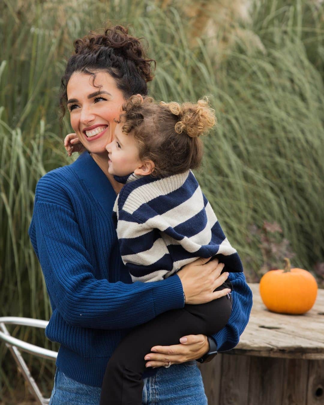 プチバトーのインスタグラム：「Comment s’appellent vos enfants 👧🥰😍 ?  @carlotta_manni_ @giolucini @sophietta @eleonoralaurito  📸 @federicoavanzini  // What’s your kids’ names? 🥰」