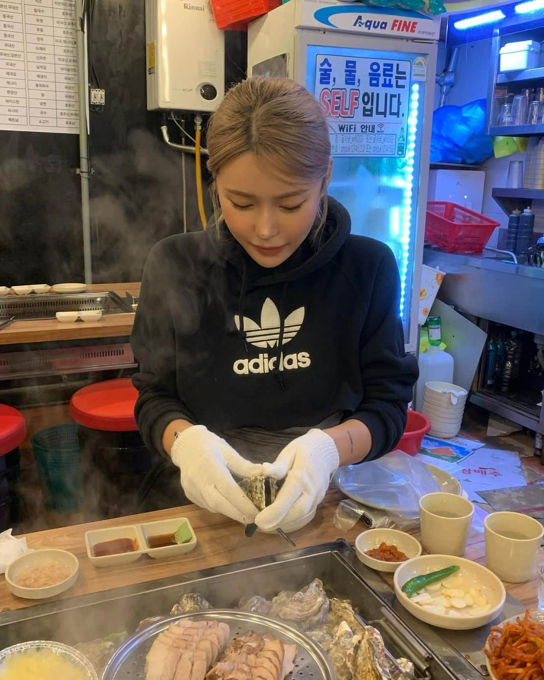 チェユラさんのインスタグラム写真 - (チェユラInstagram)「굴 조아하는 사람~? 난 환장혀 ㅋㅋ 님들 지금 굴철 입니다 당장 굴 먹으러가세요  📍굴사냥 모란점」11月12日 21時54分 - youra_ch0i