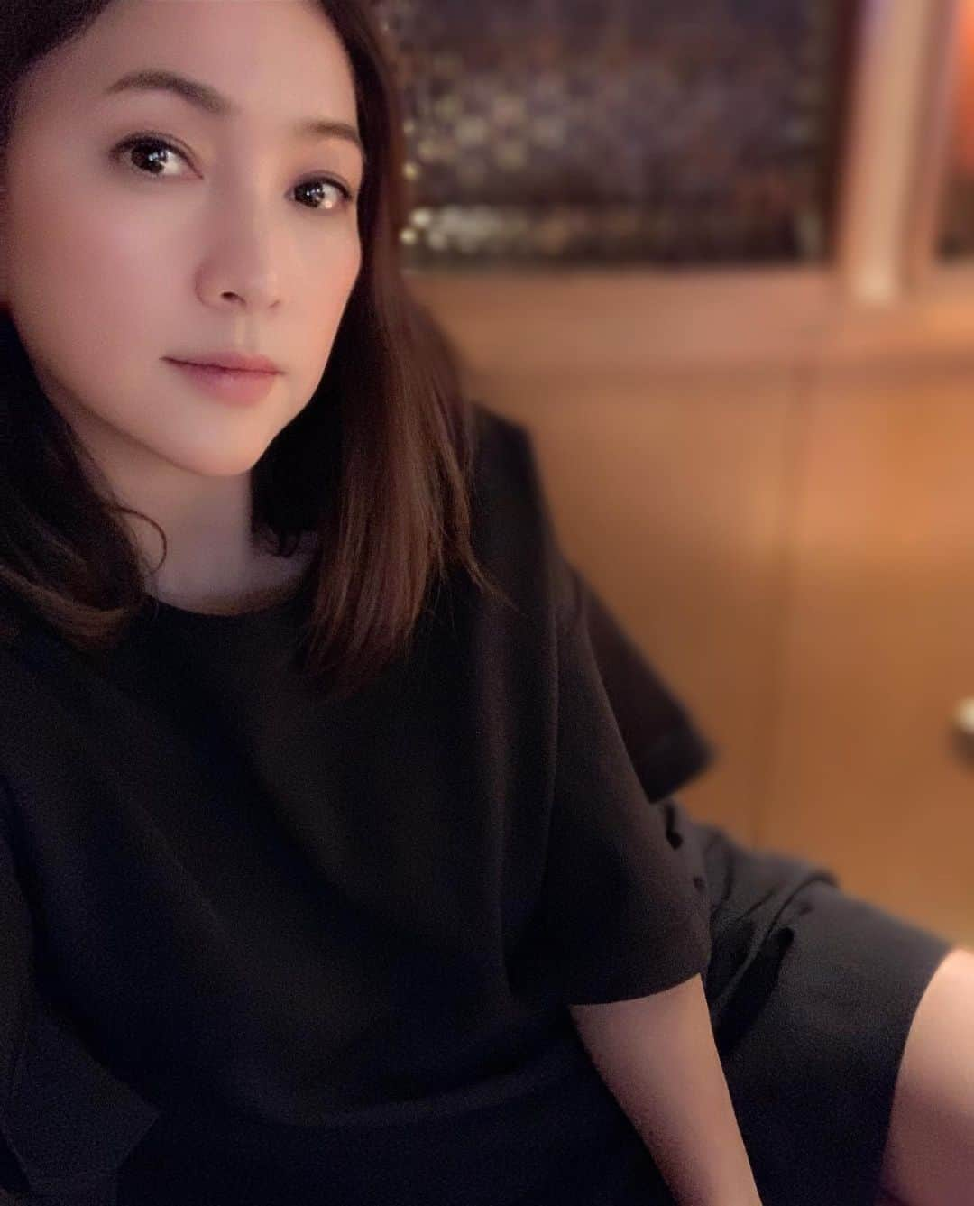 田中悦子さんのインスタグラム写真 - (田中悦子Instagram)「急に寒くなるのやめて笑あはは🤣  お肉食べて半身浴して〜からの 今夜８時〜熱々ライブしまーす😘  毎週月曜日夜 メンバーサロンYOOR https://yoor.jp/door/etsuko_reborn25?fbclid=PAAaZdvVqvsk_2TsIVAFGxizwkmgJYIU76i9u3d5b2Po-PKBXv63v9SGhXFZE ライブしてます😘  #アラフィフ女子 #日曜日ライブ #yoor #風邪ひかないように」11月12日 16時31分 - etsuko.reborn25