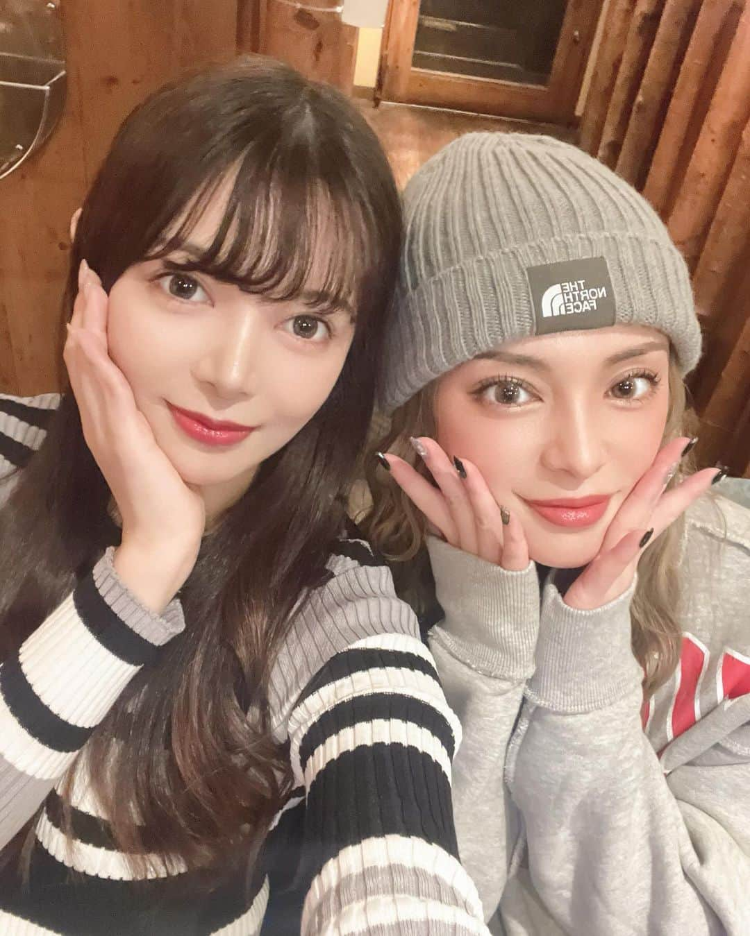 あやてん（島田彩加）さんのインスタグラム写真 - (あやてん（島田彩加）Instagram)「愛しのギャルと👩🏼✌️  ジュビロ昇格おめでとう㊗️🎉🎊  CL一緒に観に行くのたのしみすぎ✌️レアルマドリードじゃなくてマンチェスターシティが勝つけども😠✌️」11月12日 17時03分 - ayatenchann