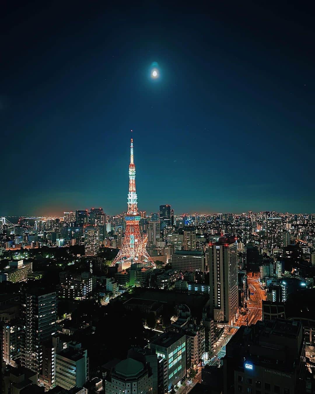 SHOUTAのインスタグラム：「🗼」