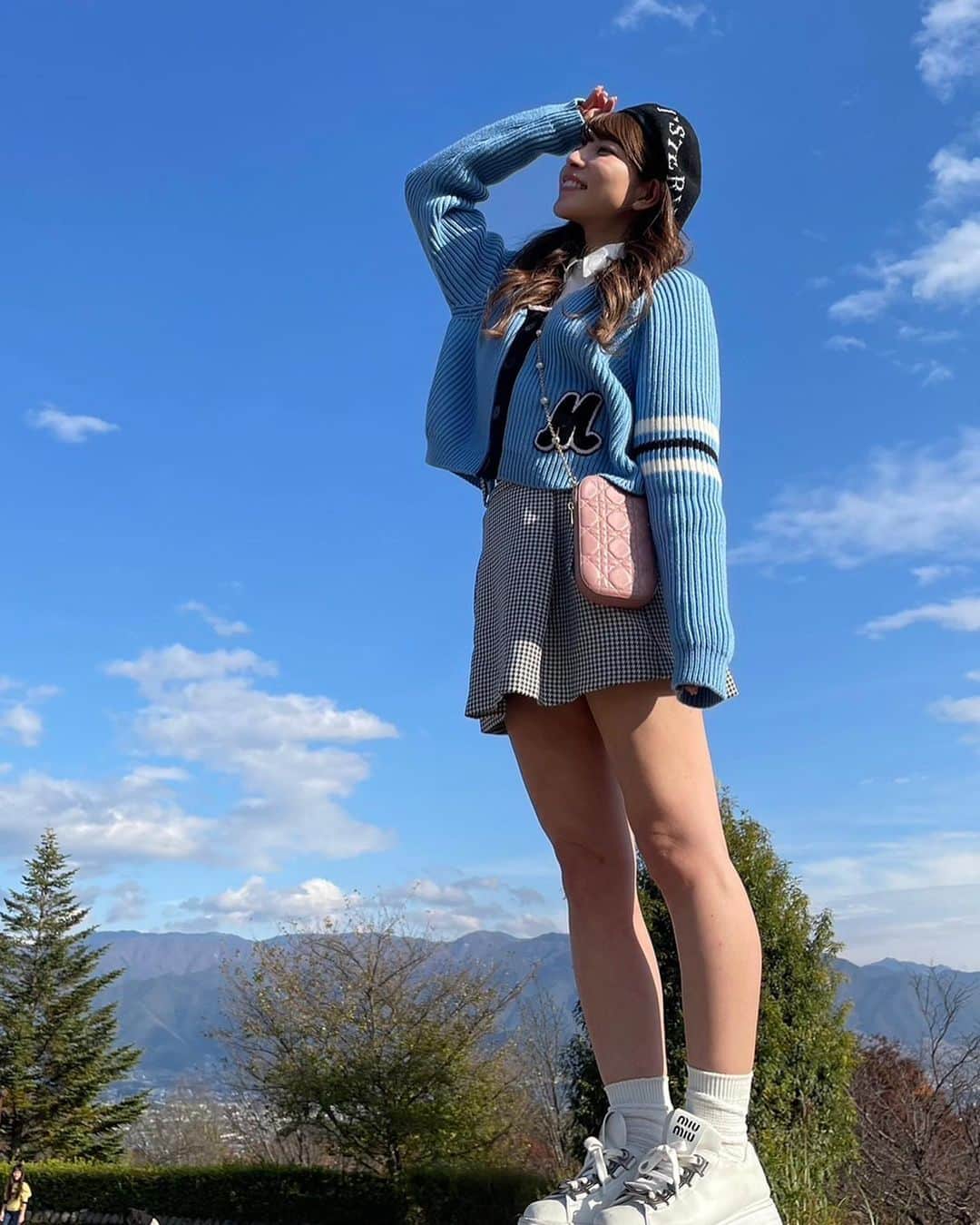 のインスタグラム：「バースデー バスツアー楽しすぎた♡  #上原亜衣とバスツアー」