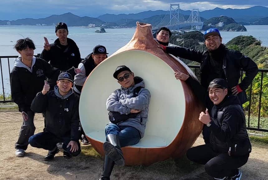 菊地智義のインスタグラム：「“Z祭”ありがとうございました！ 楽しかった〜 全然他のブース見る余裕なかったけど笑 #淡路島 #Z祭 #PMC #コーストライン #ガレヨコ」