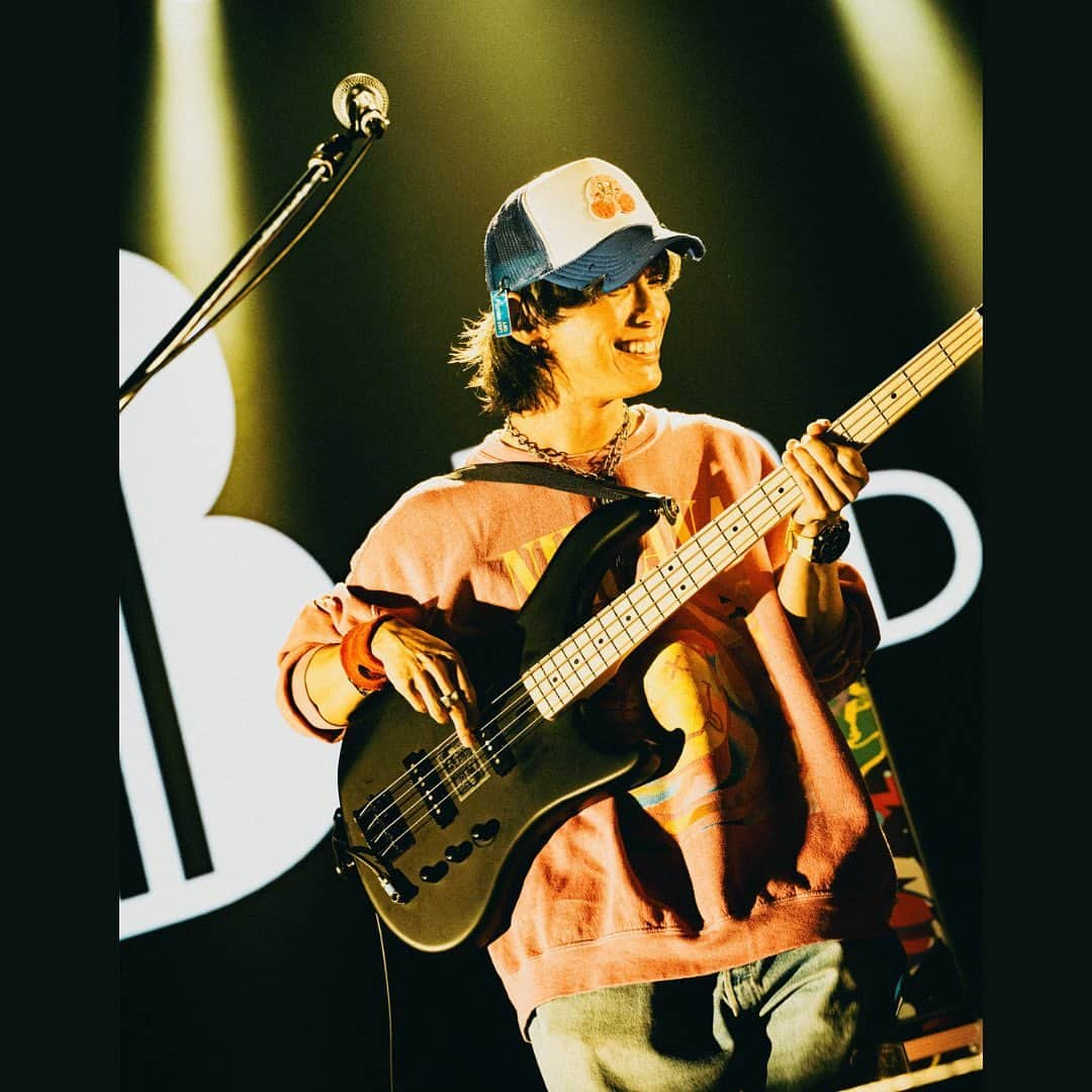 J-WAVE LIVE2000さんのインスタグラム写真 - (J-WAVE LIVE2000Instagram)「【その2:THE BASS DAY LIVE 2023振り返り】 11月11日を4本の弦に見立て、J-WAVEの提案で2014年に日本記念日協会に登録された「ベースの日」 これまで様々なイベントや番組を通して浸透してきた 「ベースの日」ですがまさにその当日、渋谷Spotify O-EASTライブイベント 「THE BASS DAY LIVE 2023」が最終日を迎えました！  【11月11日(土)】 ・MISA(BAND-MAID) ゲスト：Ba.吉田一郎不可触世界、Dr.前田遊野 ・あきらかにあきら(THE ORAL CIGARETTES) ゲスト：Gt.小野武正(KEYTALK)、Dr.高橋武(フレデリック) ・高木祥太(BREIMEN) ゲスト：TENDRE、MELRAW、Dr.田中航 ・TOKIE  ゲスト：Gt.Jake Cloudchair、Dr.城戸紘志  #jwave #ベースの日  photo by ﾖｼﾊﾗﾐｽﾞﾎ @_____bearmm」11月12日 17時40分 - jwave_live