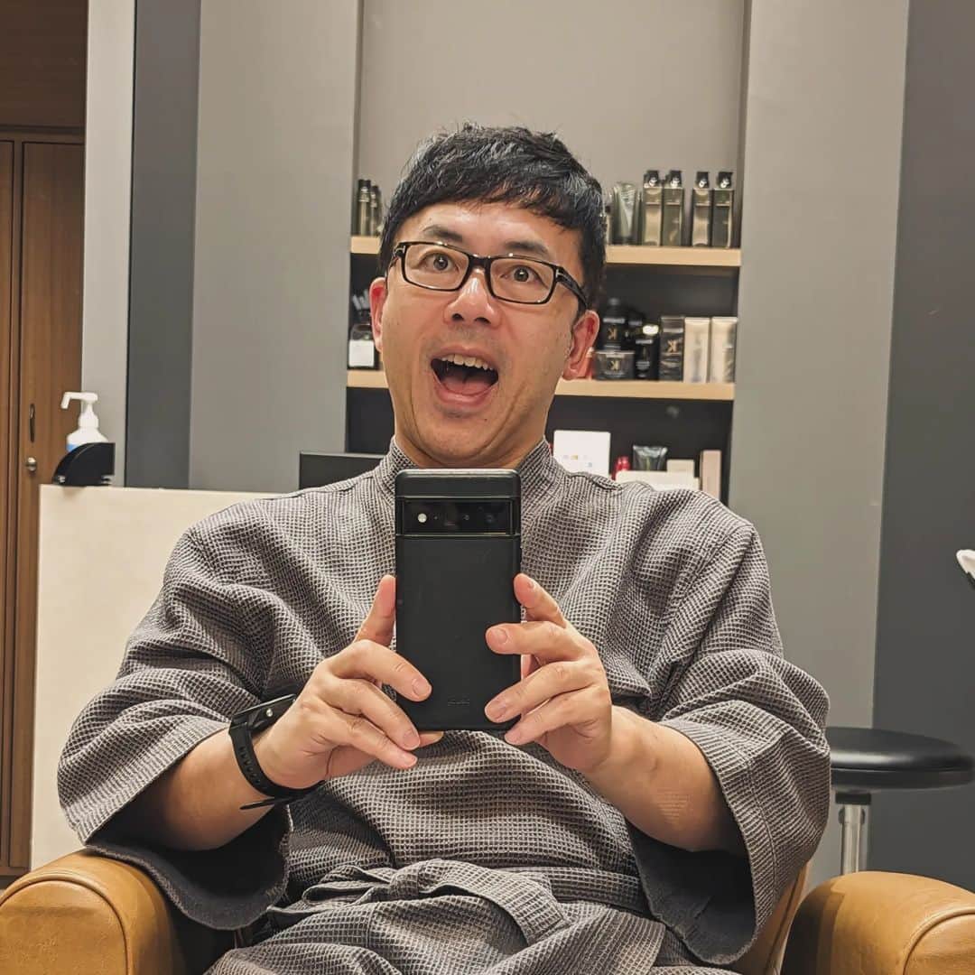 上念司さんのインスタグラム写真 - (上念司Instagram)「散髪前→散髪後  #hairsalon #ヘアサロン #ヘアカット #haircut」11月12日 17時44分 - tsukasajonen