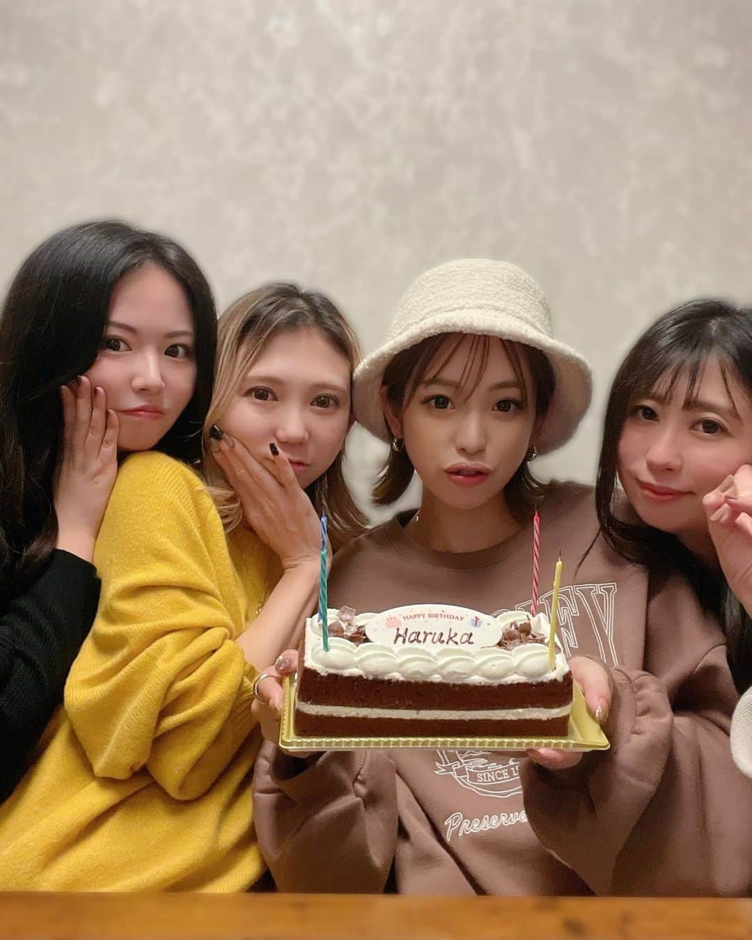 みかほのインスタグラム：「好きぴ🤍 来年はまた新たな風が吹きそう✨️ 応援しとるよ💗ꉂꉂ📣✊  𖤣𖥧𖥣｡𖤣𖥧𖥣｡𓂃𓂃𓂃𓂃𓂃𓂃𓂃𖥣｡𖤥𖥧𖥣⋆*    気軽に𝙵𝚘𝚕𝚕𝚘𝚠 してね🤍  @mikahogram    いいね・コメント・保存   本当に嬉しいです🤍🕊 いつもありがとうございます⸜🌷︎⸝‍  𖤣𖥧𖥣｡𖤣𖥧𖥣｡𓂃𓂃𓂃𓂃𓂃𓂃𓂃𖥣｡𖤥𖥧𖥣⋆*」