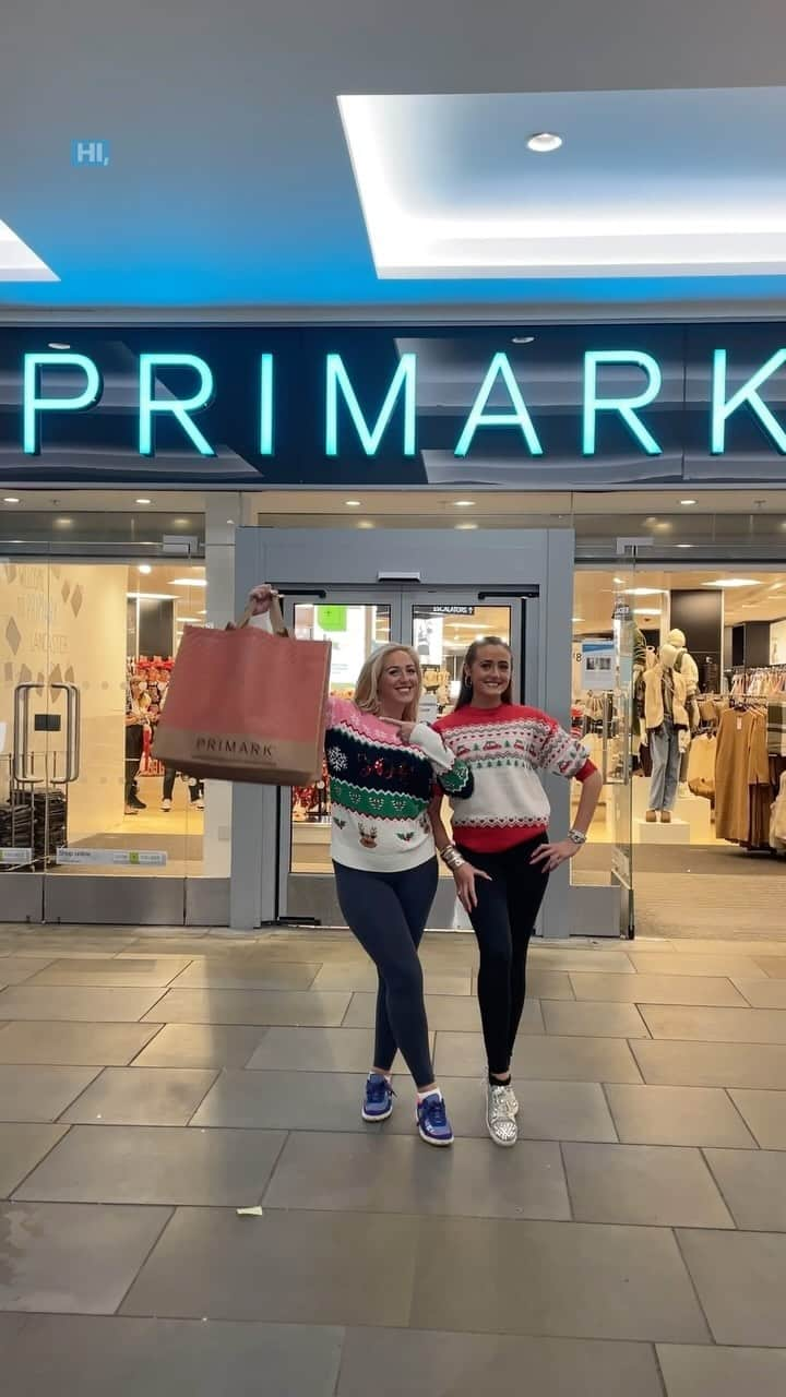 プリマークのインスタグラム：「Come shop with @parisfury1 featuring festive pj’s for the whole family 🎄 ❤️ #Primark」