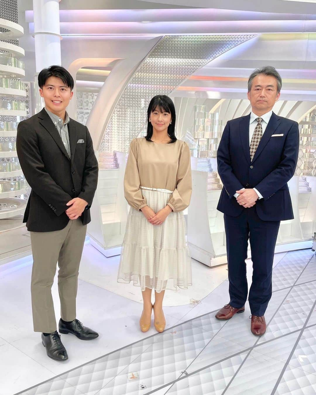 フジテレビ「プライムニュース イブニング」さんのインスタグラム写真 - (フジテレビ「プライムニュース イブニング」Instagram)「今日はとにかく寒かったですね。 まるで秋を通り越して冬がきたようです。  引き続き寒い日が続きます。 お出かけの際は暖かくしてくださいね。  #生野陽子 @yoko_shono #奥寺健 @fujitv_announcer #杉原千尋 @chihiro.sugihara #勝野健 @ken.katsuno #フジテレビ  #アナウンサー  #ニュース」11月12日 18時17分 - livenews_it