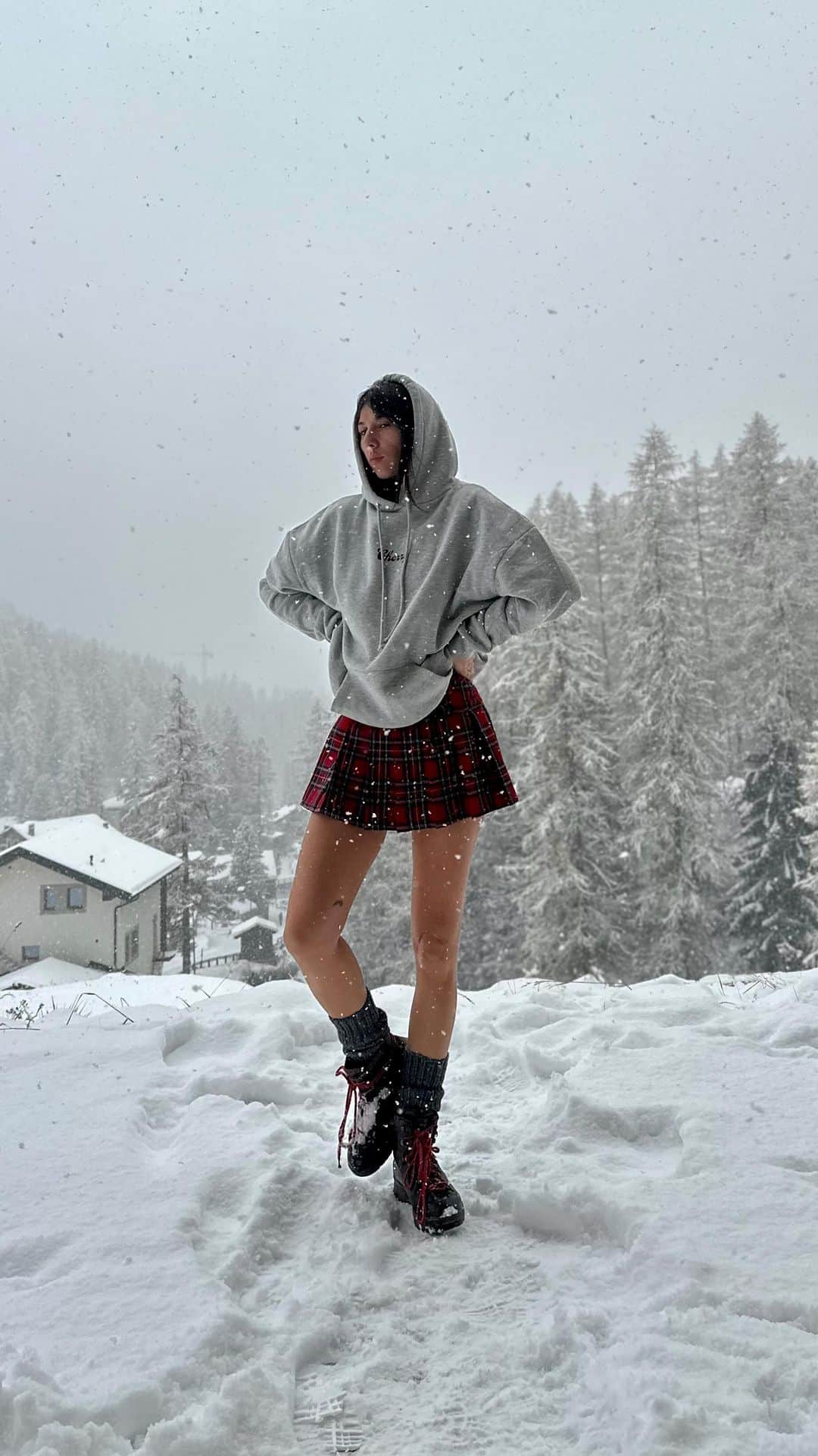 Subduedのインスタグラム：「Romantic weekend getaway but make fashion🤤☃️❄️💕 #subdued #subduedcommunity #subduedgirls #couplegoals #newarrivals」