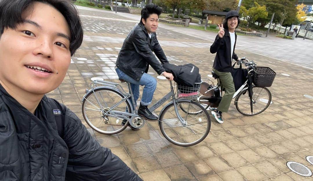 木佐凌一朗さんのインスタグラム写真 - (木佐凌一朗Instagram)「🔥NHK新人お笑い大賞🔥  初の賞レース決勝は勝てなかったけどかなり楽しめた！ 必ずまた決勝へ！次こそ泣きたい！ レインボー池田さんとずっとポケモンカードの話できたし、ジョックロックさんと自転車で帰ってすぐに現実に引き戻された！  好いてくれた方は12/25(月)18時の単独ライブ観てね！配信あり！ 天才ピアニストおめでとう！とんでもないな！ ちろるさんは明日と明後日のTHE W準決勝がんばれ！ ふかわりょうさんに大感謝！  #NHK新人お笑い大賞 #1人北海道味噌ラーメンツアー」11月12日 18時27分 - inakanokisa