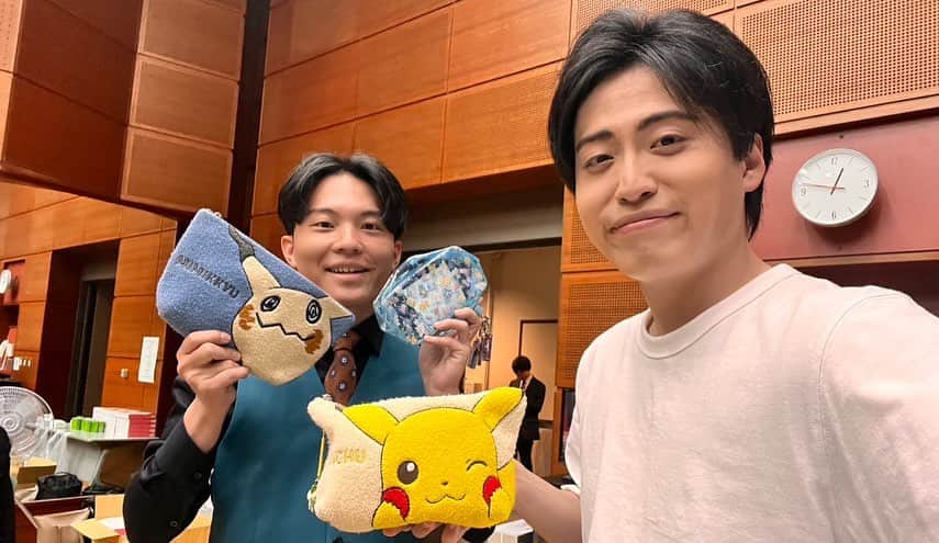 木佐凌一朗さんのインスタグラム写真 - (木佐凌一朗Instagram)「🔥NHK新人お笑い大賞🔥  初の賞レース決勝は勝てなかったけどかなり楽しめた！ 必ずまた決勝へ！次こそ泣きたい！ レインボー池田さんとずっとポケモンカードの話できたし、ジョックロックさんと自転車で帰ってすぐに現実に引き戻された！  好いてくれた方は12/25(月)18時の単独ライブ観てね！配信あり！ 天才ピアニストおめでとう！とんでもないな！ ちろるさんは明日と明後日のTHE W準決勝がんばれ！ ふかわりょうさんに大感謝！  #NHK新人お笑い大賞 #1人北海道味噌ラーメンツアー」11月12日 18時27分 - inakanokisa
