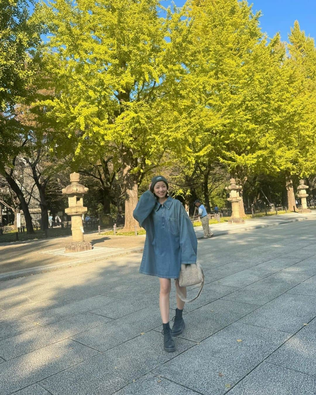 傳彩夏さんのインスタグラム写真 - (傳彩夏Instagram)「このデニムのワンピースお気に入り🫶🏻」11月12日 19時20分 - denayaka