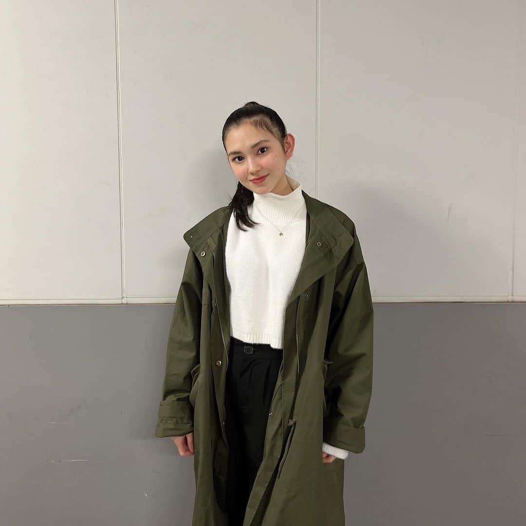 山崎カノンのインスタグラム：「今日ずっと、冬がやってきたねって言ってた🥶ｻﾌﾞﾌﾞ」