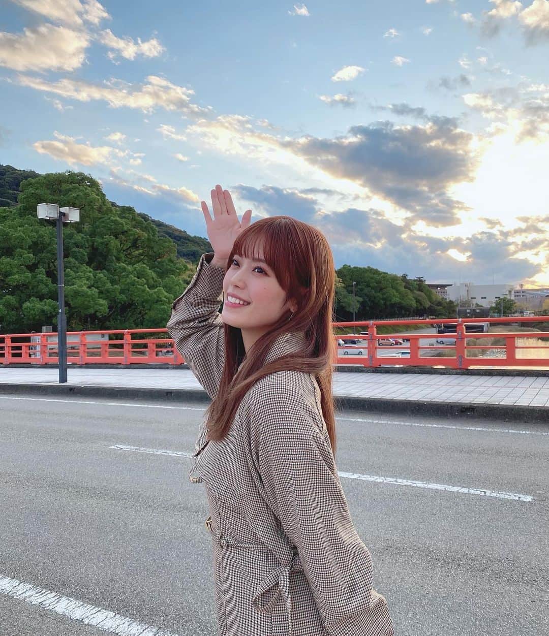 のインスタグラム：「✨ : : 高知とってもキレイだった~ : : 初めての四国、楽しかった！ありがとう♡ : せっかくだったから新しいワンピース買って着ていったよ✌︎ : #高知 #redyazel #レディアゼル」
