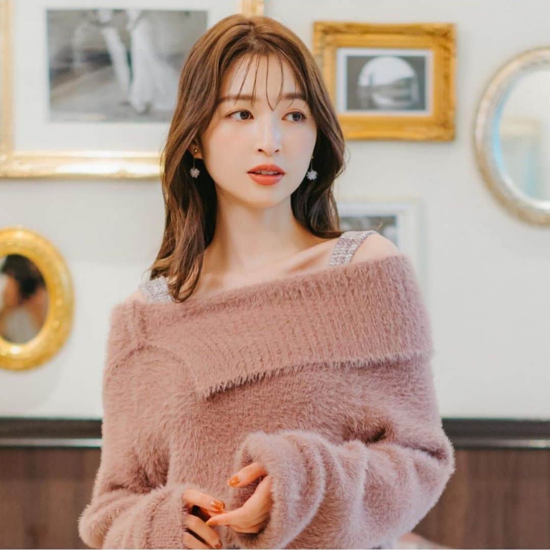 WILLSELECTION OFFICIALのインスタグラム：「上西星来さん×WILLSELECTION コラボ EC＆全国店舗一斉発売スタート！  星来さんのこだわりの詰まったアイテムが 出来上がりました！  ◻️上西星来コラボワンピースセット ￥24,200(taxin) color:pink/lavender/navy  公式オンラインショップにてページ公開中✨️  —————————————————————————— 11/9 (Thu) - 11/15 (wed) LUMINE CARD10% ——————————————————————————  ルミネエスト・有楽町ルミネ店  ■ルミネカードでお買い物が10%OFFに🫶  ■NOVELTY FAIR 税込35,000円以上お買い上げのお客様に先着で《オリジナルブランケット》をpresent♡  —————————————————————————— ＼＼会員様限定／／ 公式オンラインショップ10% 11/9 (Thu) 12:00 - 11/13 11:50 (mon) ——————————————————————————  　　　　　　 @seira_jonishi_tpd  @willselection_official   #willselection  #ウィルセレクション #上西星来コラボ  #上西星来  星来コラボもうGETした？」