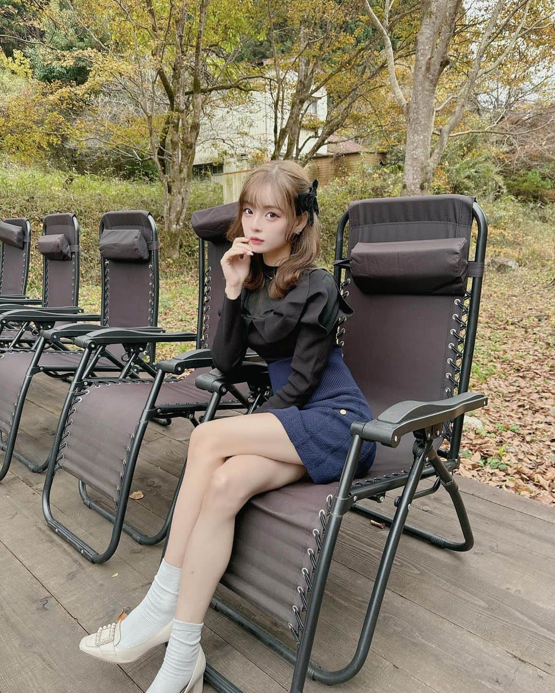 白石佑梨亜のインスタグラム：「日光いって古民家に泊まってきたよー(❀╹◡╹) 古民家にはオオシマ式サウナもあって整ってきたよ☺️ 特別感あるよね(🎀ơ ᎑ ơ) 一枚目の写真の椅子でサウナで温まった後にゆっくり空を見ながら気持ちよく休憩してた🧚‍♀️ ･ 6枚目の写真はめっちゃオシャレな水風呂✨ この古民家180㎡もあるの！ ないそうもおしゃれでしょ🌹❤️   @tera_2023 #サウナ #キャンプ #古民家 #日光 #古民家宿  # #PR  #古民家生活 #tera #tera日光」