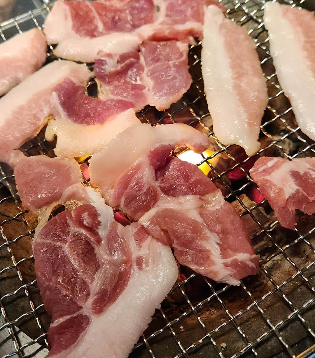 カン・イェウォンさんのインスタグラム写真 - (カン・イェウォンInstagram)「오랜만에 만나도 어제만난것처럼♥️🫰🥰  오래된 내스텝 내동생 현이랑 아름이  언제나 너희편 사랑해♥️」11月12日 19時52分 - kangyewon0315