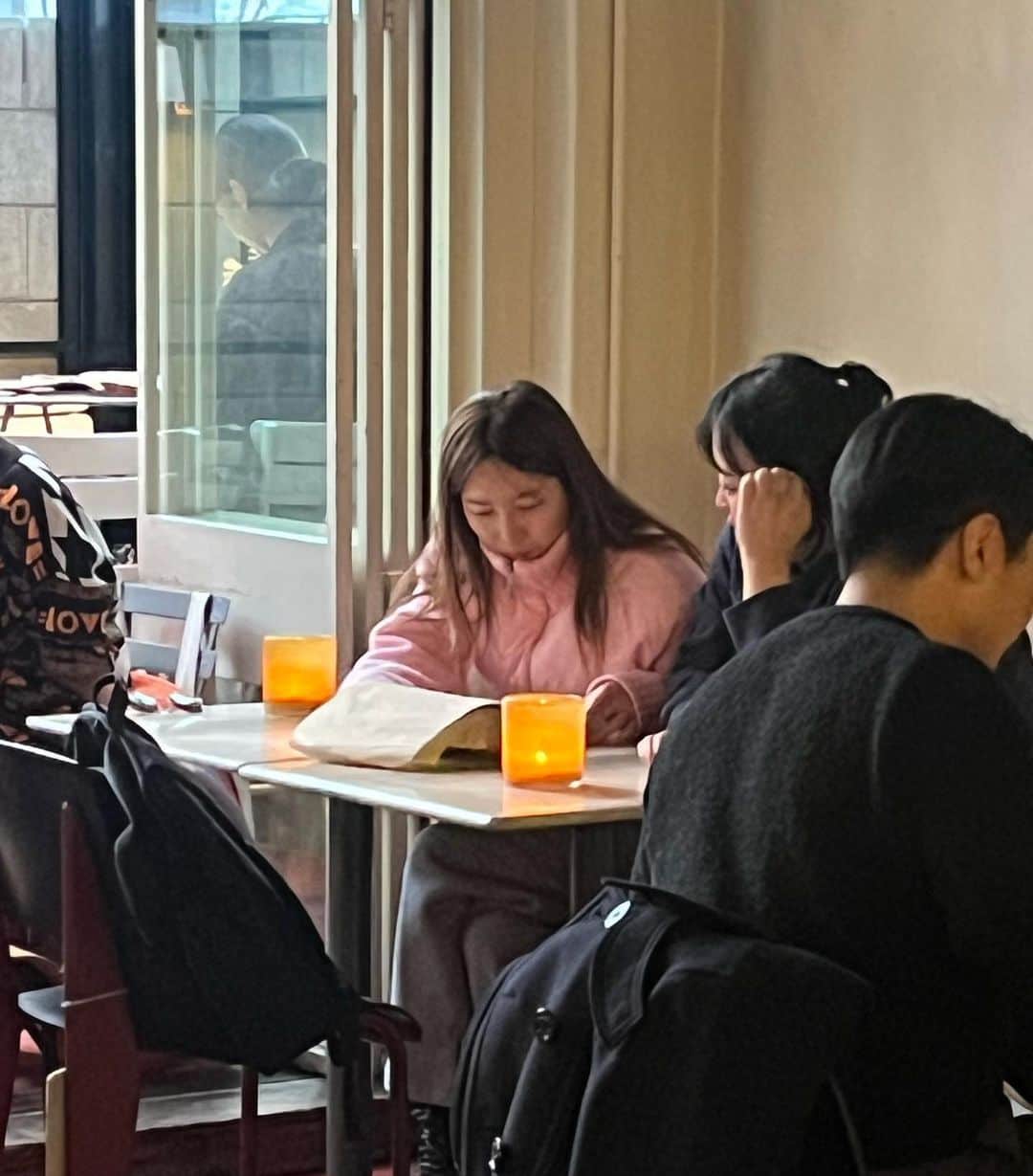 カン・イェウォンさんのインスタグラム写真 - (カン・イェウォンInstagram)「오랜만에 만나도 어제만난것처럼♥️🫰🥰  오래된 내스텝 내동생 현이랑 아름이  언제나 너희편 사랑해♥️」11月12日 19時52分 - kangyewon0315