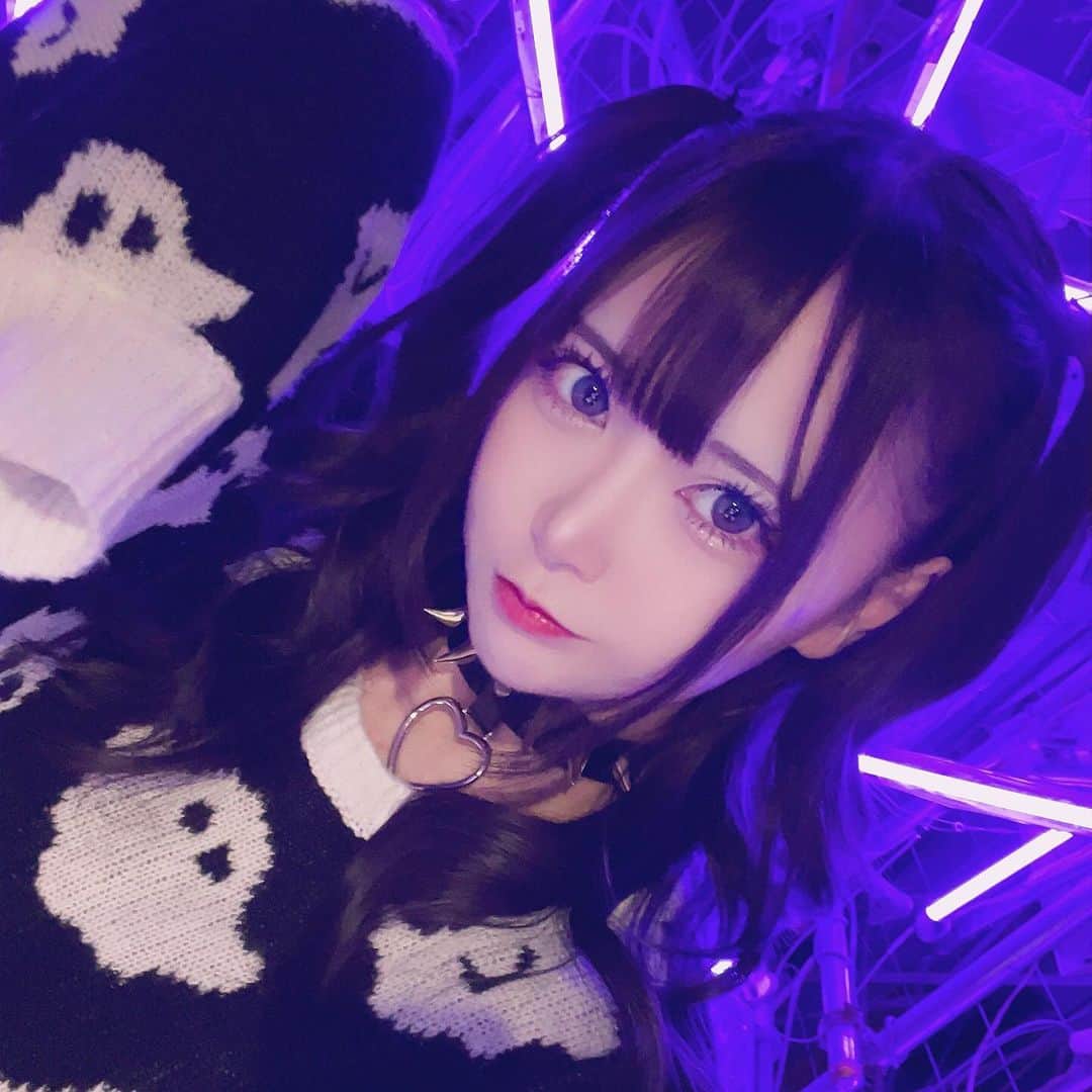 ねおきまこのインスタグラム：「👻」