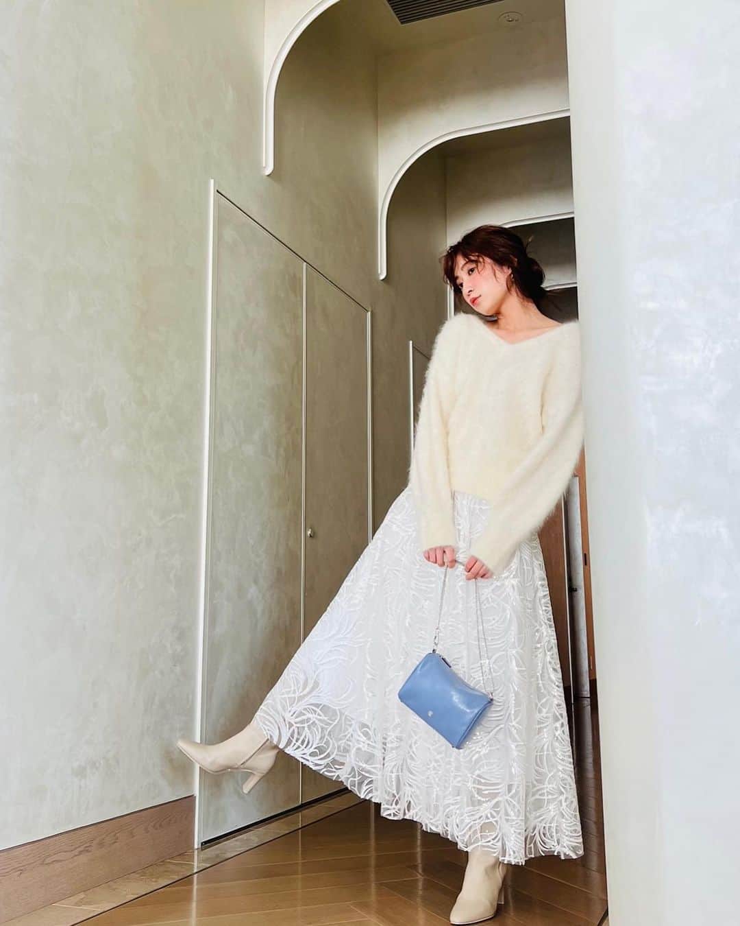 吉田朱里さんのインスタグラム写真 - (吉田朱里Instagram)「大好きな @snidel_official の ホリデーコレクションのモデルさせてもらってます🥰❤️ . とっても素敵な可愛いお洋服がたくさん❤️🎄 是非ご覧ください☺️☺️ . 個人的にもう10年くらい SNIDELで毎シーズンお買い物してて 一番長く着てるブランドなので モデルできて嬉しかったです🥰」11月12日 20時03分 - _yoshida_akari