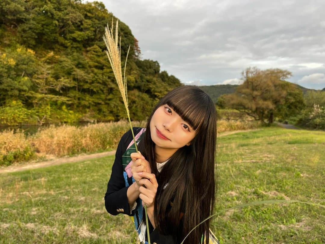 井出ちよののインスタグラム：「やっほーい、ちよのだよ🌈 今日は沼久保エクステンデッドと井出ちよのでした！いいお天気で気持ち良かった！きてくれたみんな、えらいねありがとう！ 今日は盛りだくさんだったので、ハイカー諸君は、感想を沢山ツイートする権利があります。福山ワンマンがパンパンになるように広報する権利もあります。井出も頑張るのだ。」