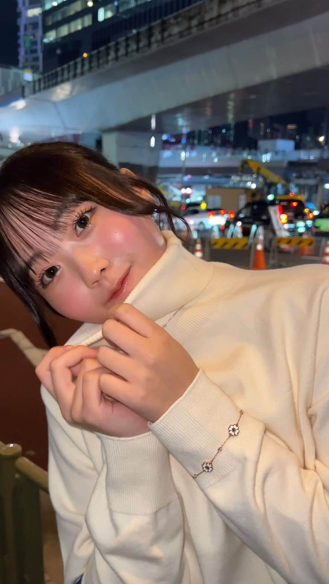 渡邊美華のインスタグラム：「ノーマルです🐈🧶  #03」