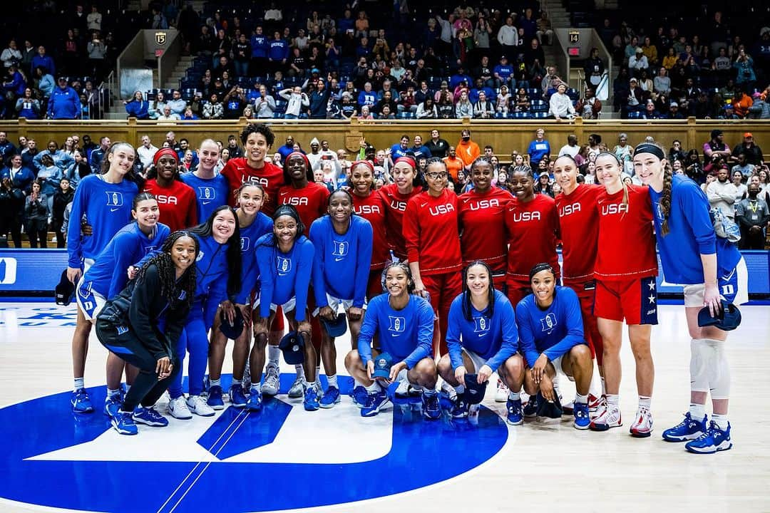 USA Basketballのインスタグラム：「❤️💙😈 @usabasketball」