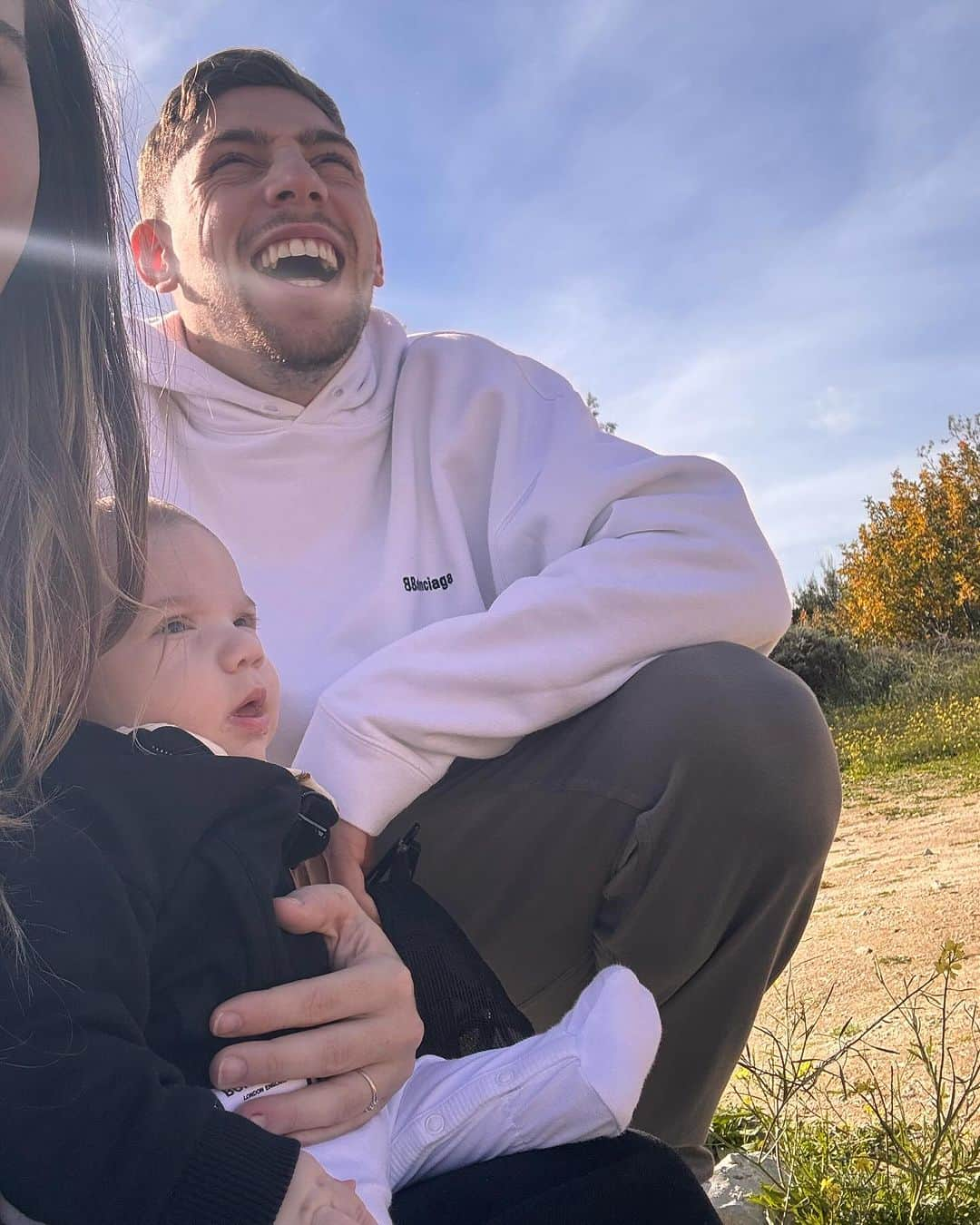 フェデリコ・バルベルデさんのインスタグラム写真 - (フェデリコ・バルベルデInstagram)「Recargando energías antes del viaje a Uruguay  La familia es lo primero 🤍🙏🏼 los amo」11月13日 6時25分 - fedevalverde