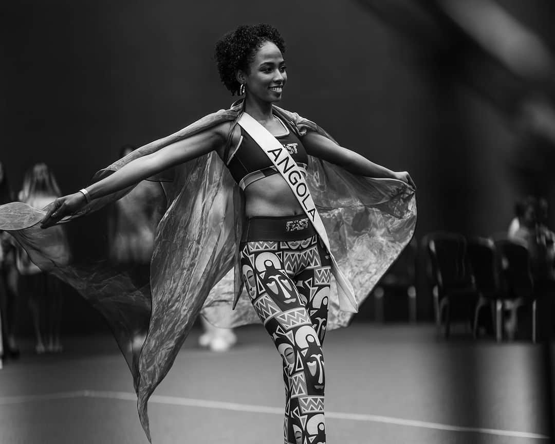 イリス・ミトゥネールさんのインスタグラム写真 - (イリス・ミトゥネールInstagram)「Rehearsals BTS 📸  #missuniverse #72missuniverse #72ndmissuniverse #rehearsals」11月13日 6時36分 - missuniverse