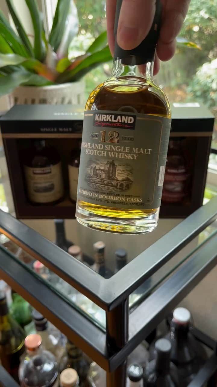 Costcoのインスタグラム：「Take a tour of Scotland with a single malt Scotch whisky from each region: Islay, Speyside, Highlands and Lowlands. 🥃🏴󠁧󠁢󠁳󠁣󠁴󠁿 Please drink responsibly.  Available in warehouses: Kirkland Signature Tour of Scotland」