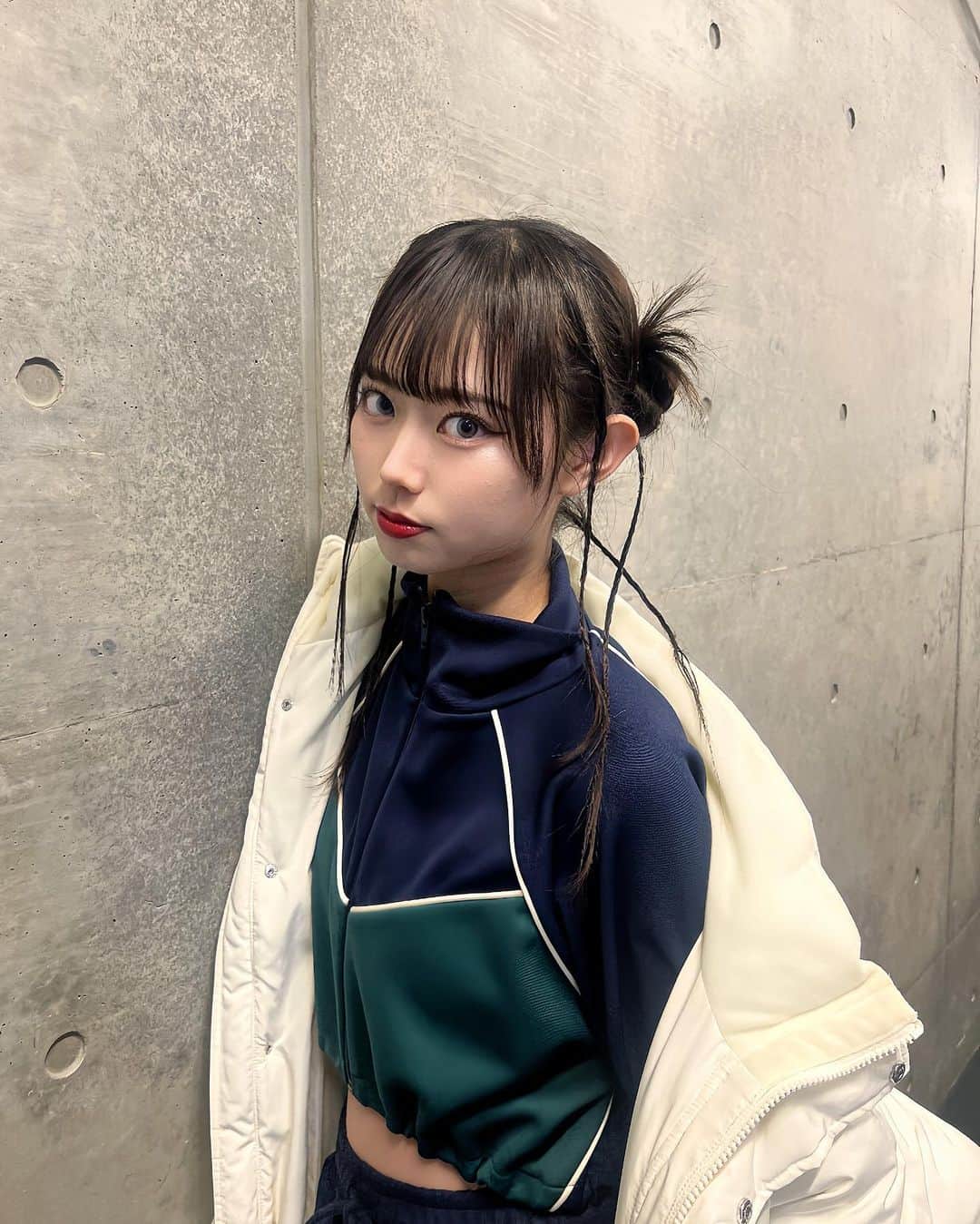 のインスタグラム：「【TGCteen2023Winter】ありがとうございました🩵❄️  久しぶりにみんなに会えてたくさん元気もらった😻 そして、今回は5ステージ歩かせてもらいました！ ほんっとに幸せな時間でした…  3キロ痩せていい感じに盛れてた笑✌🏻 また機会をいただけるよう頑張ります🫶🏻  配信で見てくださった方々もありがとうございました！ メンション、DM嬉しすぎたよ🪽  もう早く会いたい笑」