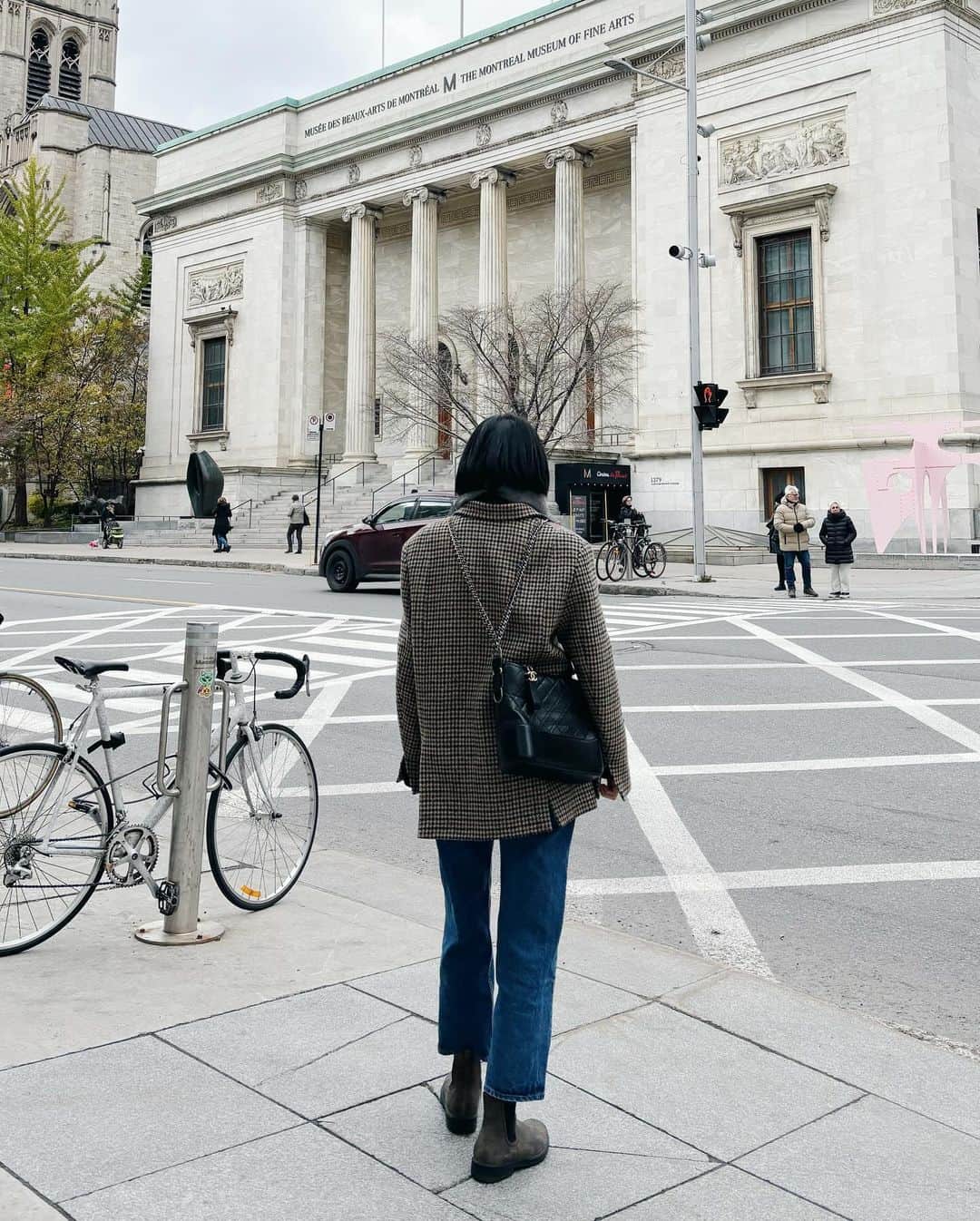 mixmatchisthekeyのインスタグラム：「Blazer style ideas in winter」