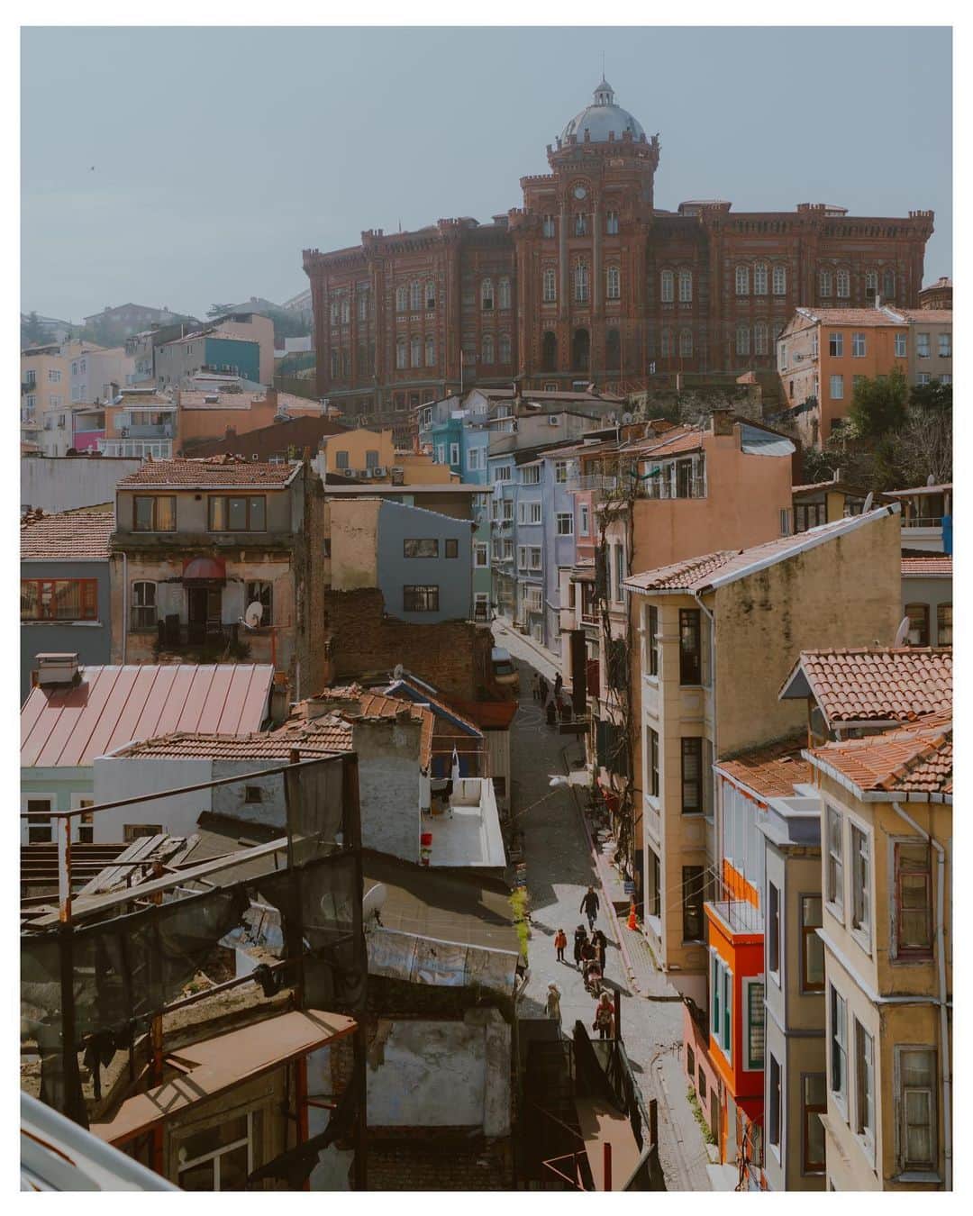 Putri Anindyaさんのインスタグラム写真 - (Putri AnindyaInstagram)「Another series from Balat //   This time is the people from Balat. These are taken in March this year. First one is of course, inspired by @harry_gruyaert and thanks to @misscoolpics who introduced me between worlds photobook ! And the last slide is the postcard picture of Balat, Istanbul. In case you will go there someday, the name of the rooftop cafe : POPSTEL BALAT. Save it for ur next visit!   Anyway, i just love making portraits of strangers. So which one is your favorite?  All taken with #sonya7c with 85mm 1.8 and 35mm 1.4 zeiss.   #streetphotography #balat #istanbul #türkiye #istanbulstreets #streetclassics #timeless_streets #gotürkiye」11月12日 22時07分 - puanindya