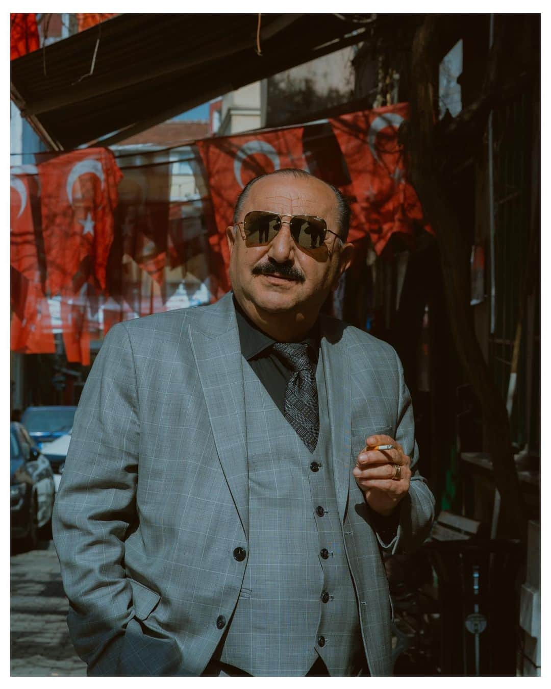 Putri Anindyaさんのインスタグラム写真 - (Putri AnindyaInstagram)「Another series from Balat //   This time is the people from Balat. These are taken in March this year. First one is of course, inspired by @harry_gruyaert and thanks to @misscoolpics who introduced me between worlds photobook ! And the last slide is the postcard picture of Balat, Istanbul. In case you will go there someday, the name of the rooftop cafe : POPSTEL BALAT. Save it for ur next visit!   Anyway, i just love making portraits of strangers. So which one is your favorite?  All taken with #sonya7c with 85mm 1.8 and 35mm 1.4 zeiss.   #streetphotography #balat #istanbul #türkiye #istanbulstreets #streetclassics #timeless_streets #gotürkiye」11月12日 22時07分 - puanindya