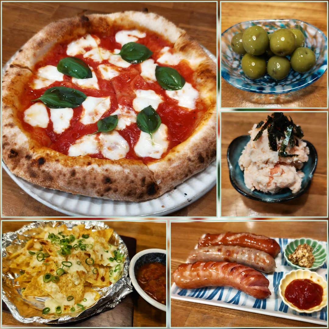 和田益典さんのインスタグラム写真 - (和田益典Instagram)「◆昨日③  てことで @jt_bistro で食した品々の写真です。  明太子ポテサラ、オリーブ、マルゲリータ、ナチョス、ソーセージ三種グリルです。  打合せで長時間使わせてもらってスゴく助かりました！  ありがとう！@0829hazuki @jt_22_  . 安定の美味しさ！  オリーブ永遠に食べれる  実はザーピー２枚目狙ってたけど、ナチョスで満腹になってしまいました！笑 また行くよー 次回は生ハム水菜まで！ . . #pizza #canada #wine #canadawine #bistro #jtbistro #gourmetfood #gourmet #delicious #canadian #foodstagram #food #dinner #juso #osaka #japan #jtビストロ #ピザ #マルゲリータ #ナチョス #ワイン #カナダ #カナダワイン #十三 #十三東口 #十三グルメ #グルメ #呑み屋 #十三呑み #🇨🇦 .」11月12日 22時08分 - masunori_wada