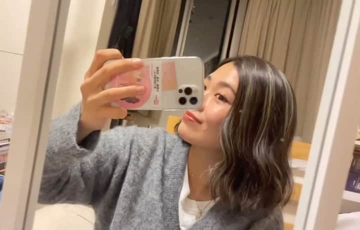壽美のインスタグラム：「試合前必ずだいきさんカラーで気合いいれていただいてました！試合前のルーティンでした😊 大事な行事の前は必ず💇‍♀️  3年ぶりのハイライト！だいきさんのカラーNo. 1すぎる😭✨お忙しいなか、早朝からありがとうございました😭🙏 次は出発前によろしくお願いします✈️✨」