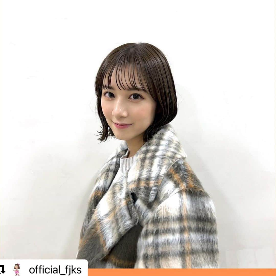 友恵温香のインスタグラム：「#Repost @official_fjks with @use.repost ・・・ ［ by #友恵温香 ］  TGC teenありがとうございました！ まさか【オールナイトフジコステージ】かできるなんて思ってもいませんでした😭  今井ちゃんがいなかったのがほんとに残念。。でもみんなで出れて感無量です🥲🤍村重さんも超可愛かった🩵  また出れるように頑張るぞー！🔥」