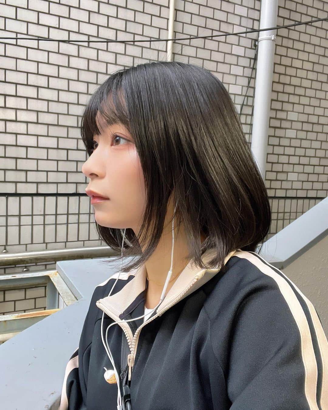 日高里緒さんのインスタグラム写真 - (日高里緒Instagram)「ちょうど昨日撮った横顔です、」11月12日 22時33分 - rio_hidaka