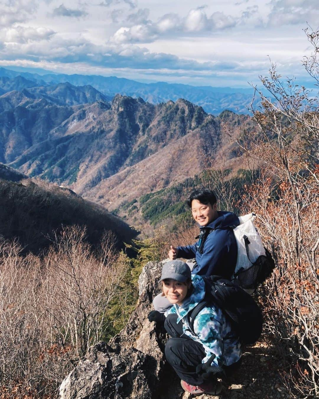 藤巻紗月さんのインスタグラム写真 - (藤巻紗月Instagram)「メンタルもフィジカルもぎりぎりの戦い🦌 毎回、岩登りできて楽しい山をチョイスしてくれる2人に感謝✌🏼 #両神山 #日本百名山 #登山」11月12日 22時37分 - satsuki_48fuj