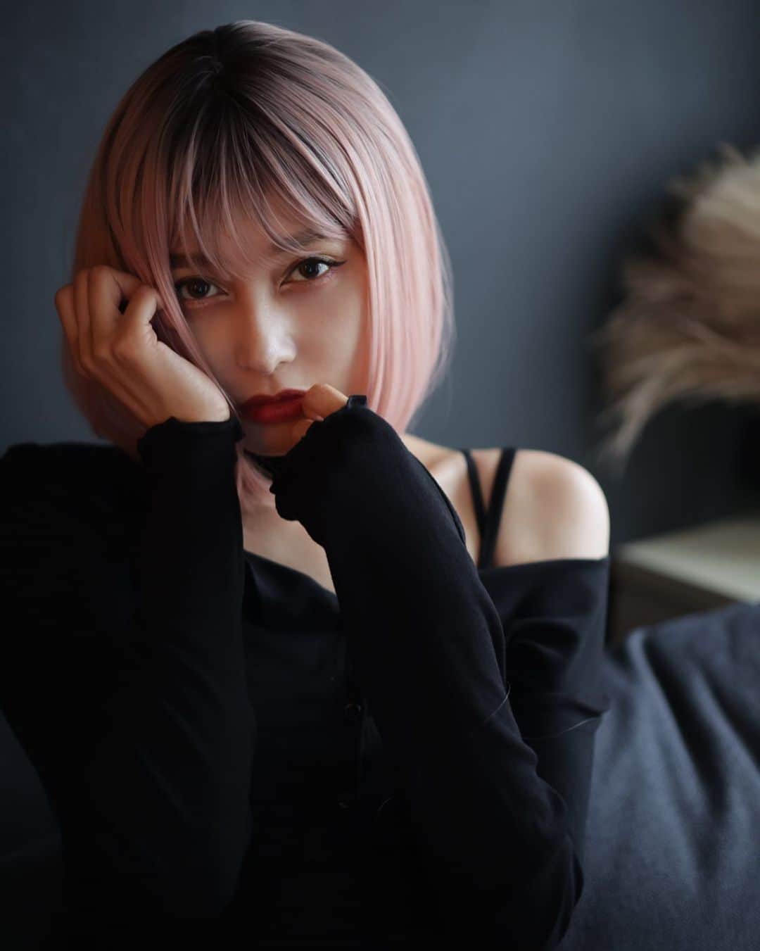 佐藤乃莉のインスタグラム：「Photographer: @miyukisuemitsu   #pink#pinkhair #pic#photography #shooting#撮影#写真」