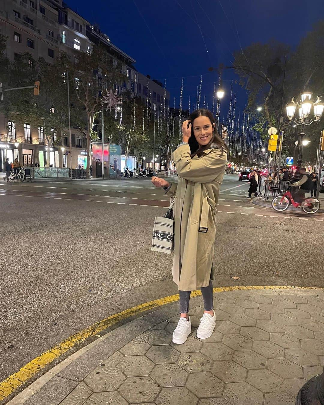 アナ・イバノビッチさんのインスタグラム写真 - (アナ・イバノビッチInstagram)「Barcelona photo dump 🇪🇸🫶🏼」11月12日 22時52分 - anaivanovic