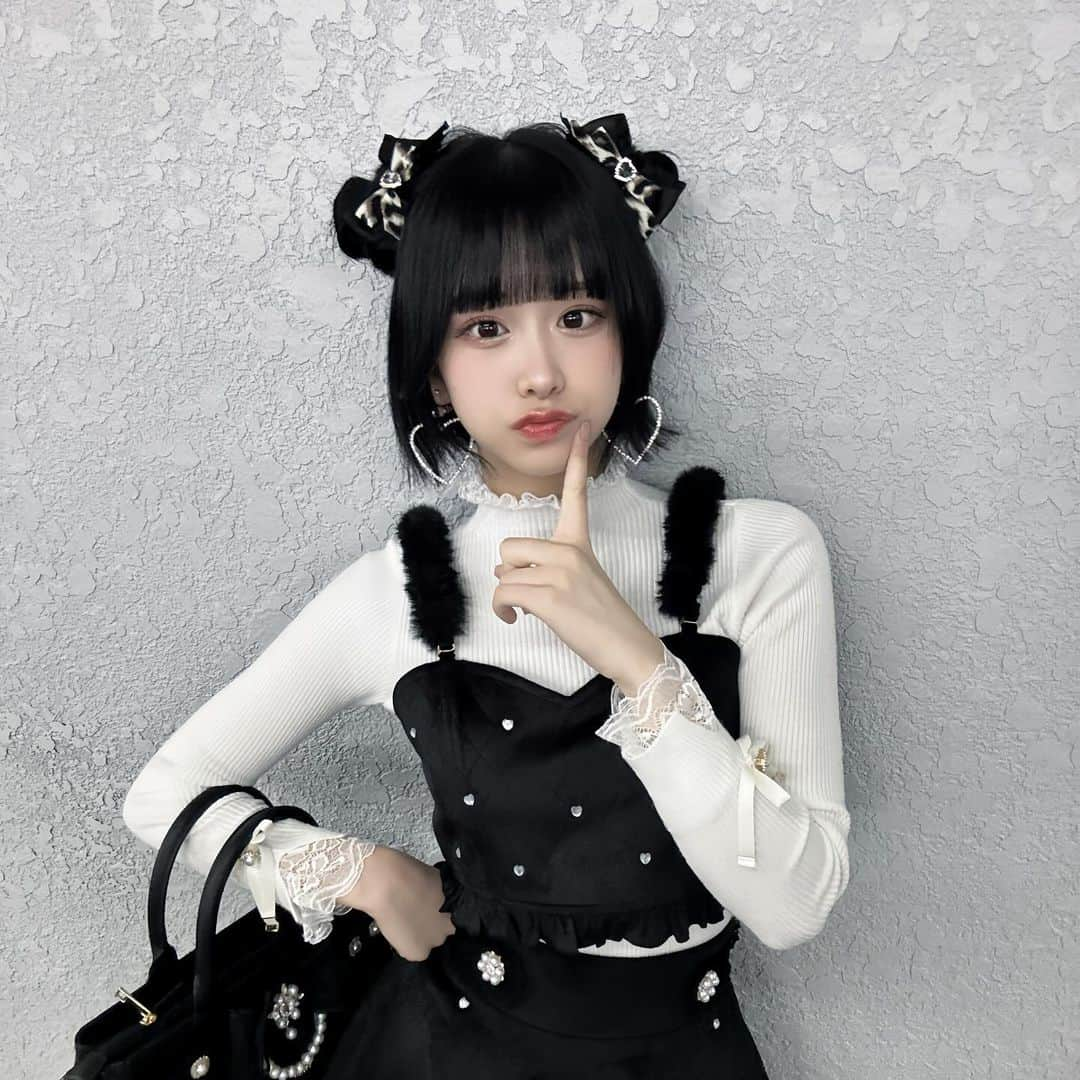 金子みゆのインスタグラム：「TGC teen Winter 2023  ありがとうございました💖❕  今回はふりふりちゃんな私でした❤︎ たくさんの声もありがとうございます🥺  とっても嬉しかったです！！ もっとたくさんの方に応援して貰えるように頑張ろうって私もエールを頂きました🥺❕  配信で見てくれた方も メンションで教えてくれたりありがとう〜〜( •̥ ˍ •̥ )🤍  だいすき！  #TGCteen」