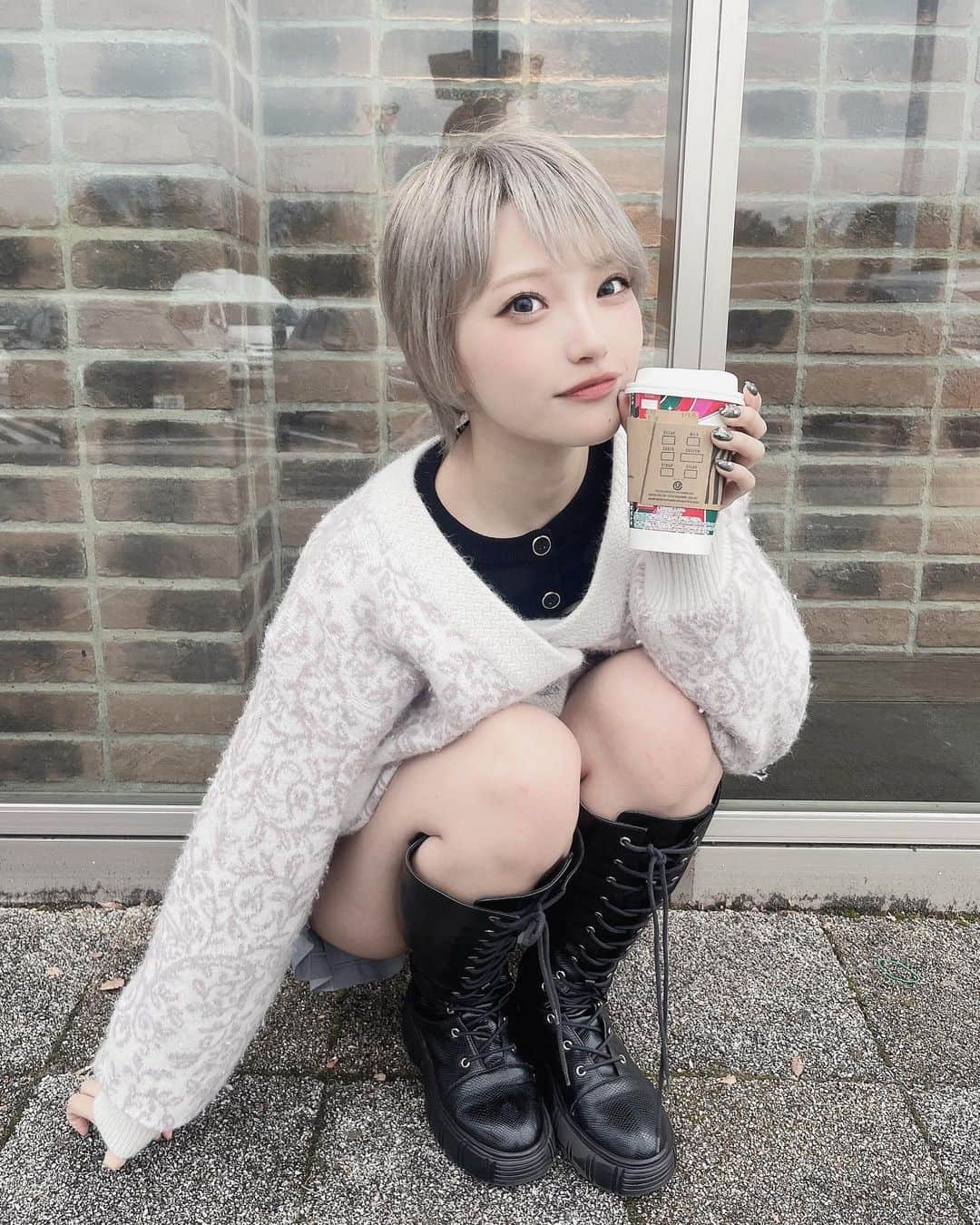 東條ゆりあさんのインスタグラム写真 - (東條ゆりあInstagram)「ホットの季節来ちゃった うれしい」11月12日 22時50分 - yurichoco___