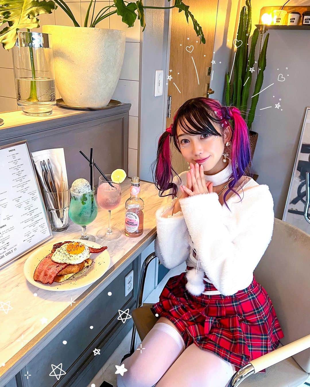 のインスタグラム：「Xmas color outfit🎄🎅❤️クリスマスカラーの服❤️」