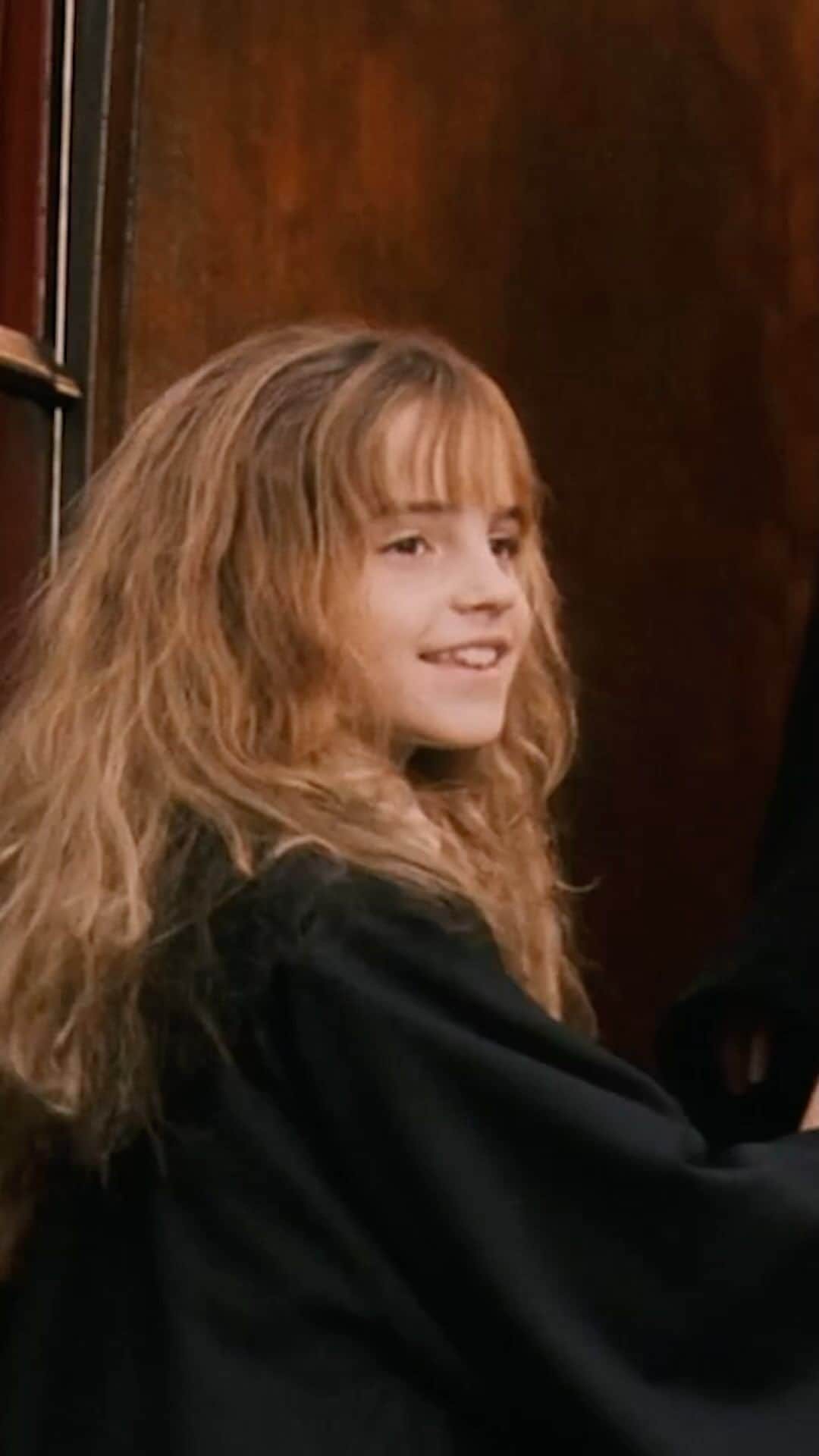 ハリー・ポッターのインスタグラム：「buck teeth or not, emma watson couldn’t have been more perfect for the role of hermione ✨ #behindthescenes」