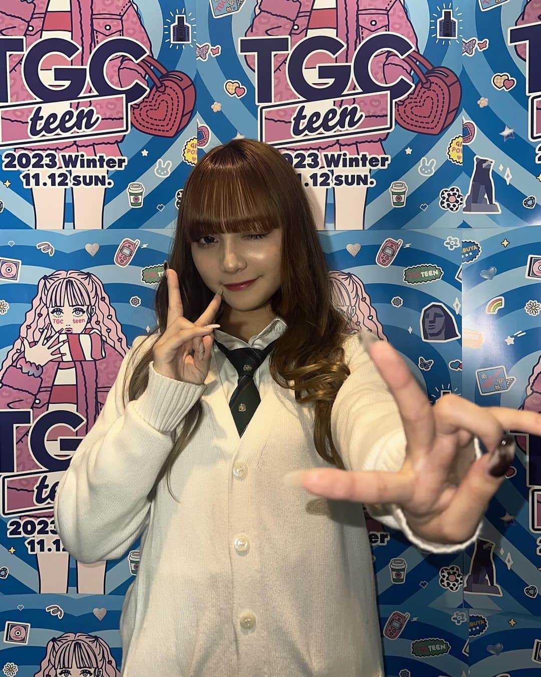 吉田羽花さんのインスタグラム写真 - (吉田羽花Instagram)「. TGC teen 2023 Winterありがとうございました！❄️🥣  Summerに続けてWinterまで出させていただけて本当に楽しかったです😻💜  喋る時緊張しとったけど思い出になりました〜🥹  当日会場まで足を運んでくださった方、配信を見てくださった方ありがとうございました；；💜  またこのようなステージに立てるように頑張りますっ！！👍🏻❤️‍🔥  本日はありがとうございました👶🏻🎀   #tgc   #tgcteen  #tgcteen2023winter   #今日好きになりました   #今日好き   #台北編   #06  #jk  #sjk   #吉田羽花」11月12日 23時27分 - waka.yoshida_