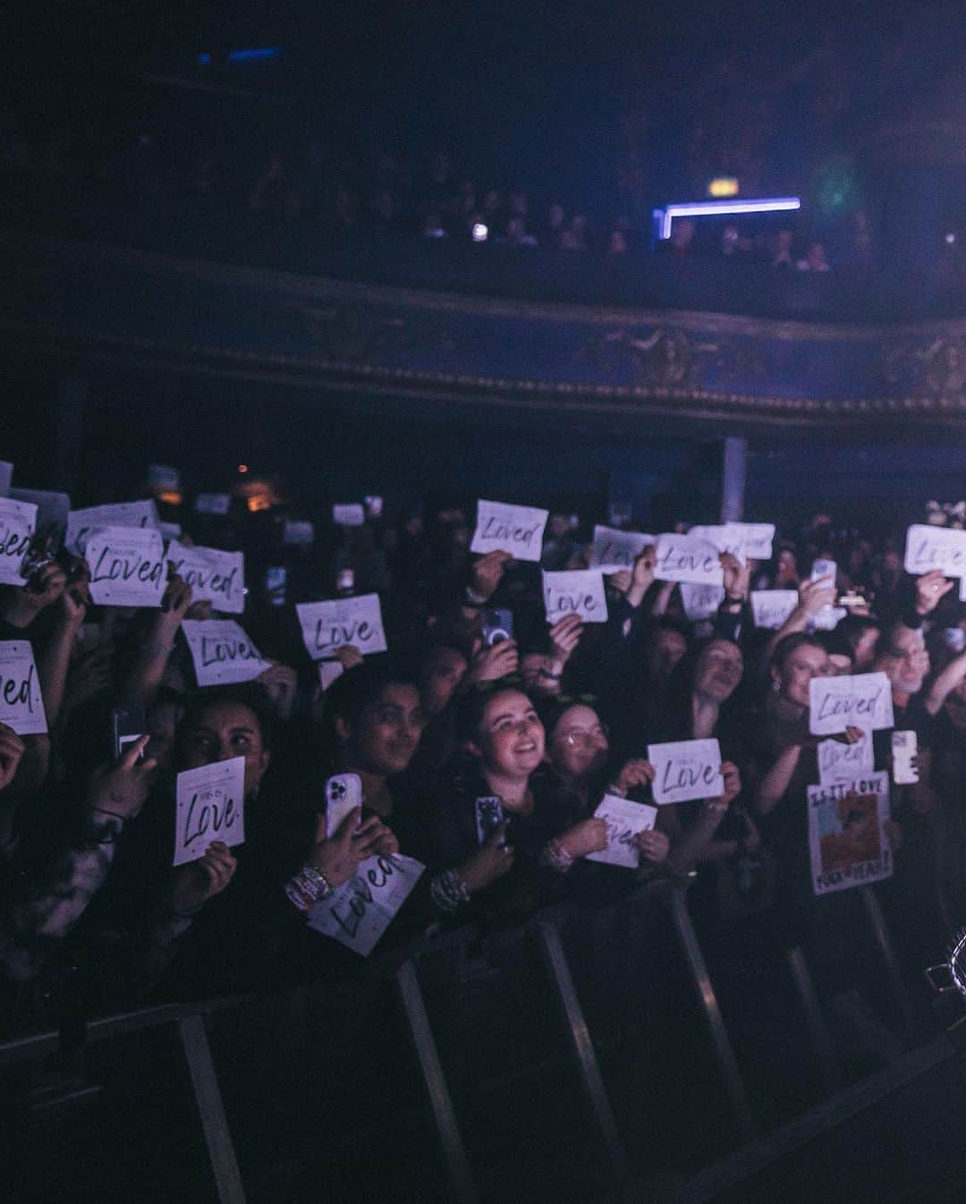 ロリーンさんのインスタグラム写真 - (ロリーンInstagram)「London, you brought me so much joy! Thank you all for an incredible night 🤍」11月12日 23時23分 - loreenofficial