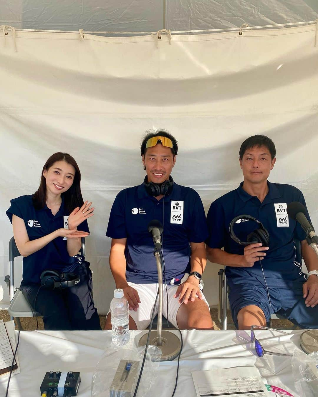 山田桃子のインスタグラム：「須磨大会🏐 .  マイナビジャパン ビーチバレーボールツアー2023 今シーズンが終了しました‼️  ファイナルは須磨大会⛱ 暑かったですね〜 11月なのに、完全に夏🫠 汗だくでの実況でした。  今ツアー最後の決勝戦は、 3人で、お届け🎤  前の週に続いて、 ほんもんビーチに動画多め🎥  そして、今シーズン、 皆さま、お疲れ様でした。  会場一体となって盛り上がる ビーチバレーの雰囲気が大好きです。  また、皆さまに会えることを 楽しみにしています。  . と、、 この更新をしている今日は激寒の1日。 急に冬がやってきましたね 急いで、冬服ですね。  半袖はまた来年♡  .  #兵庫県 #神戸市 #ビーチ #ビーチバレー  #ビーチバレーボール #須磨海岸 #須磨  #マイナビジャパンビーチバレーボールツアー  #ジャパンツアー #実況 #リポート #フリーアナウンサー #山田桃子」