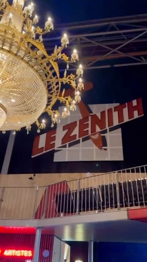 ノエル・ギャラガーのインスタグラム：「Un week-end à Paris 🇫🇷  #nghfbtour」