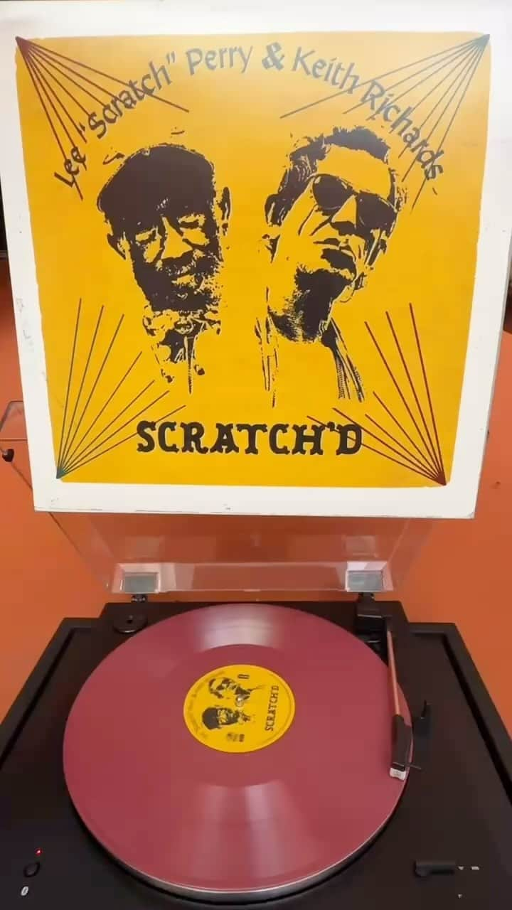 キース・リチャーズのインスタグラム：「On November 24, grab the exclusive RSD Black Friday vinyl release of Scratch’d, which features Keith and Jamaican music legend Lee ‘Scratch’ Perry.  This EP includes the original album versions of “Heavy Voodoo” and “Books Of Moses” from Keith’s recording sessions for Lee’s albums - plus new instrumental cuts, “Moses Books” (Dub Mix) and ‘Who Dares” (Dub Mix), which feature Keith’s guitar on the frontline. #rsdblackfriday」